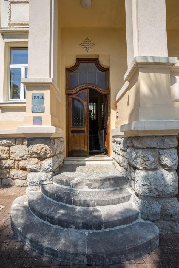 Hotel Eugenia