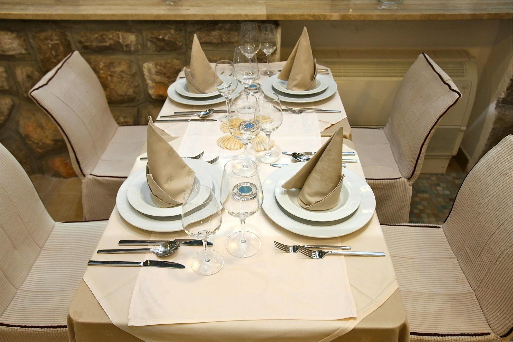 Eugenia Hotel