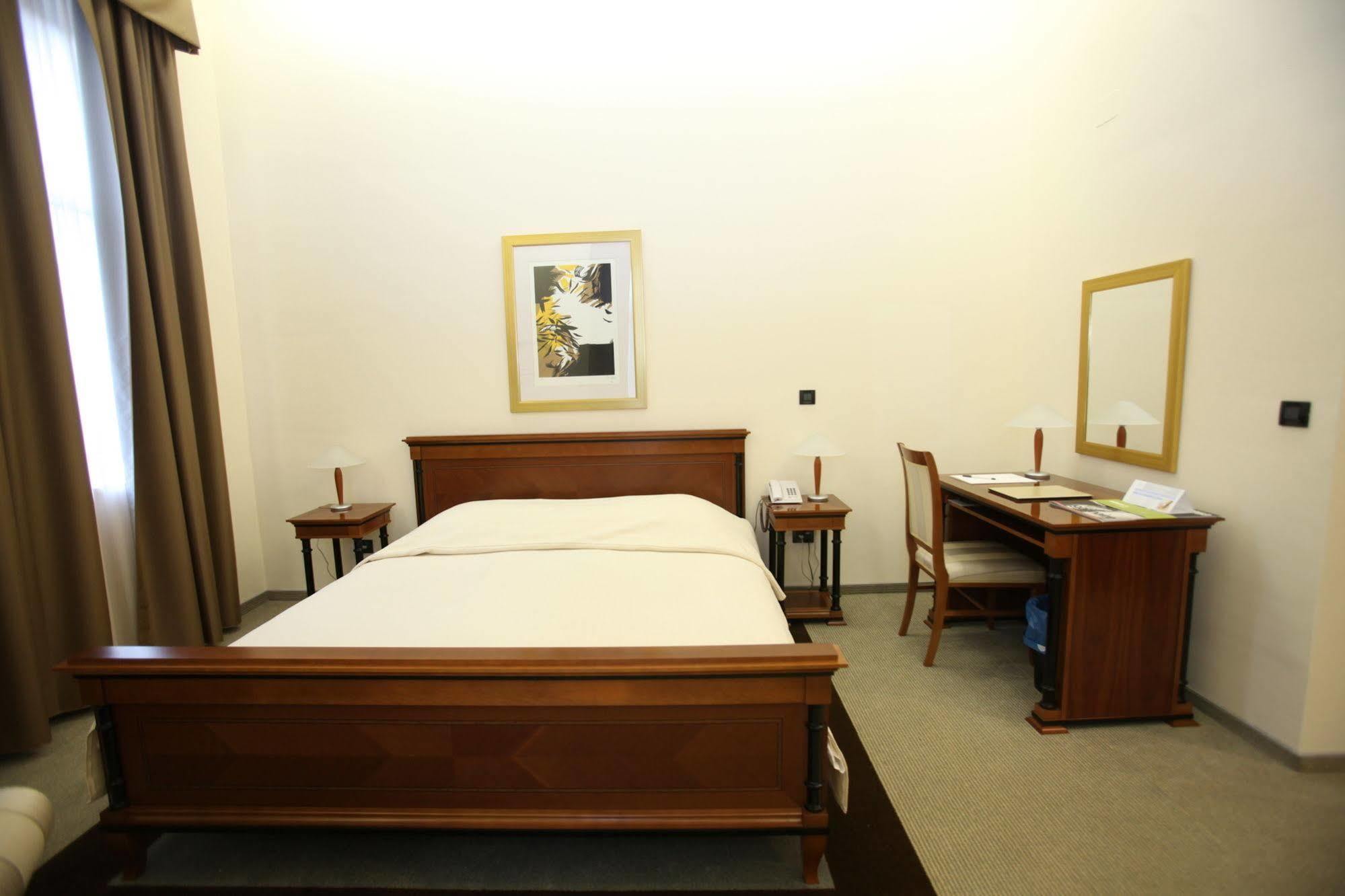 Hotel Eugenia
